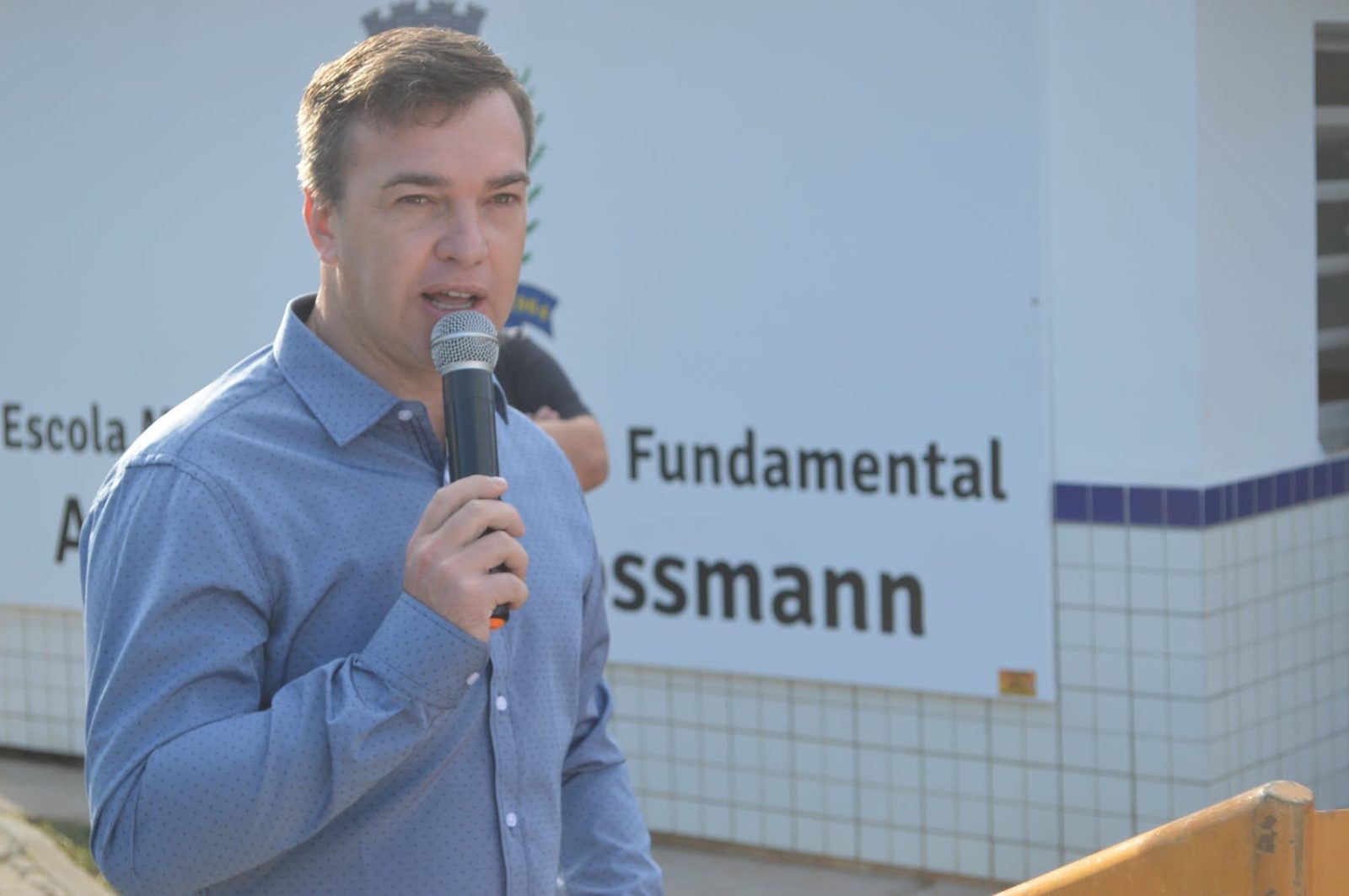 Martin Kalkmann em evento público com a comunidade